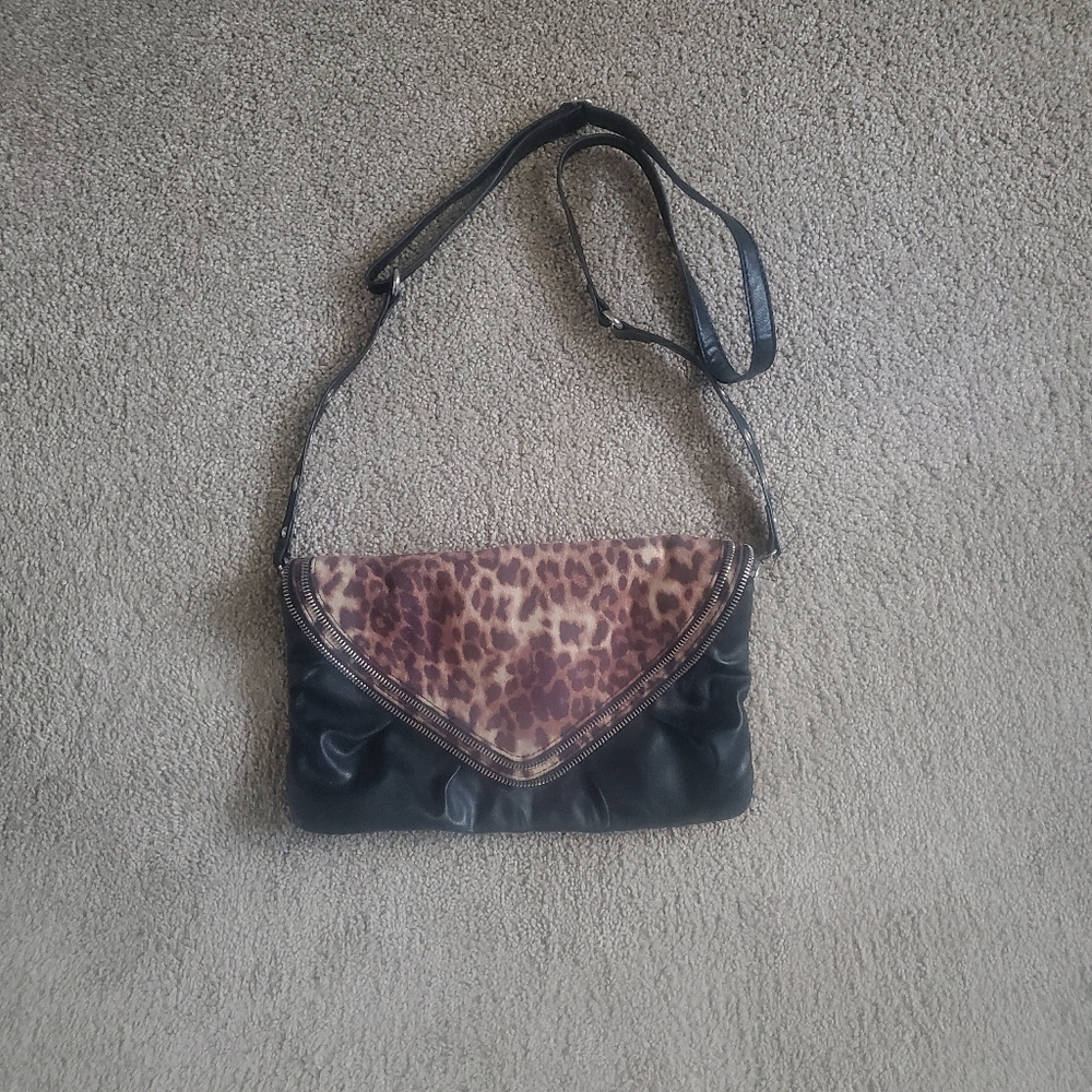 Nine & Co. Cross body clutch